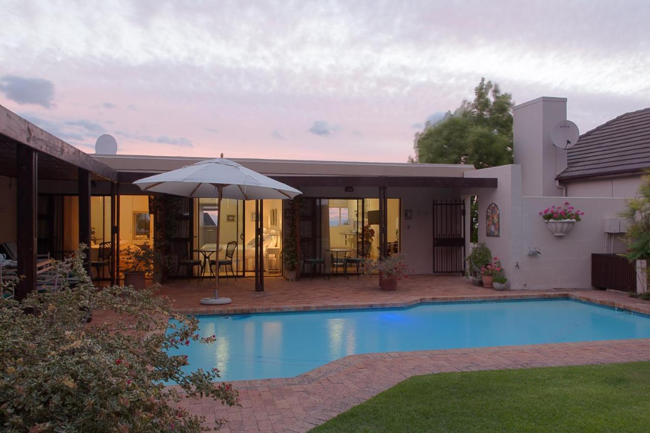 Majorca House Bed & Breakfast Somerset West Dış mekan fotoğraf